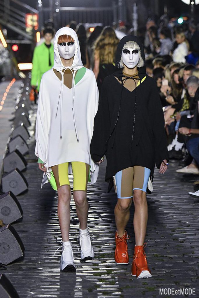 courreges_ss20_028