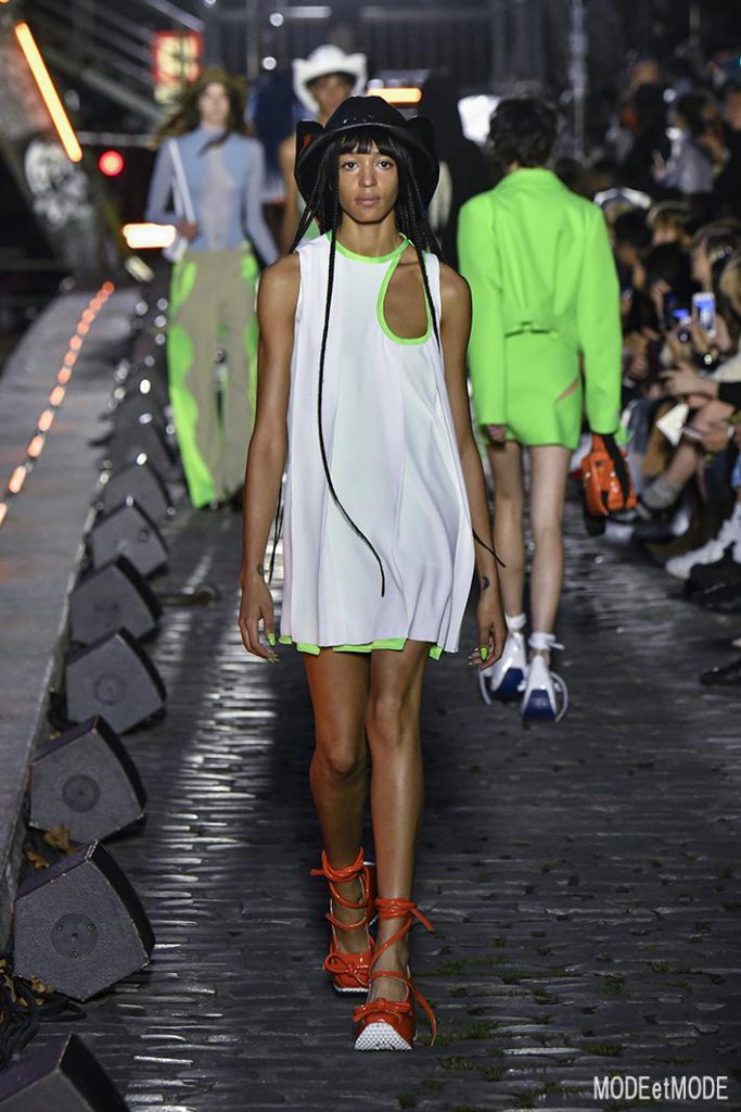 courreges_ss20_031