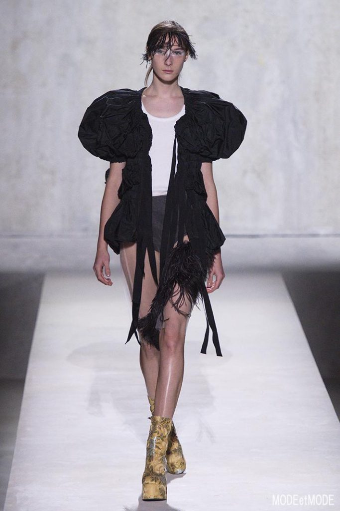 dries_van_noten_ss20_002