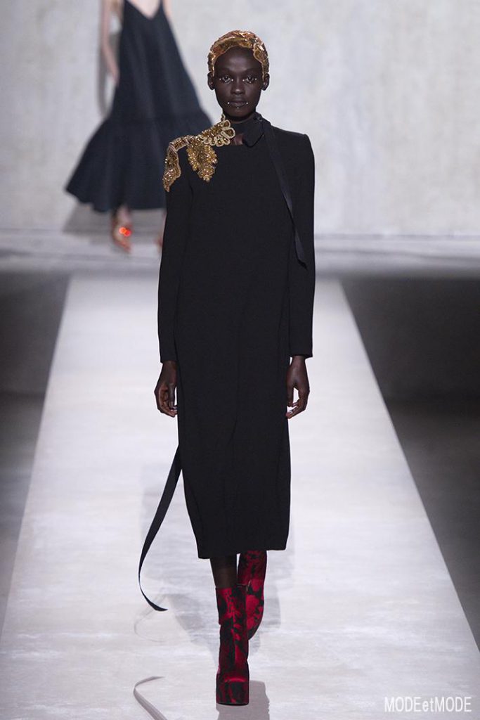 dries_van_noten_ss20_042
