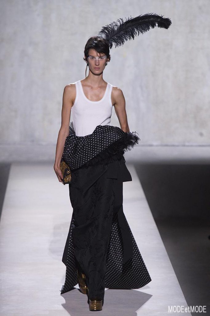 dries_van_noten_ss20_044