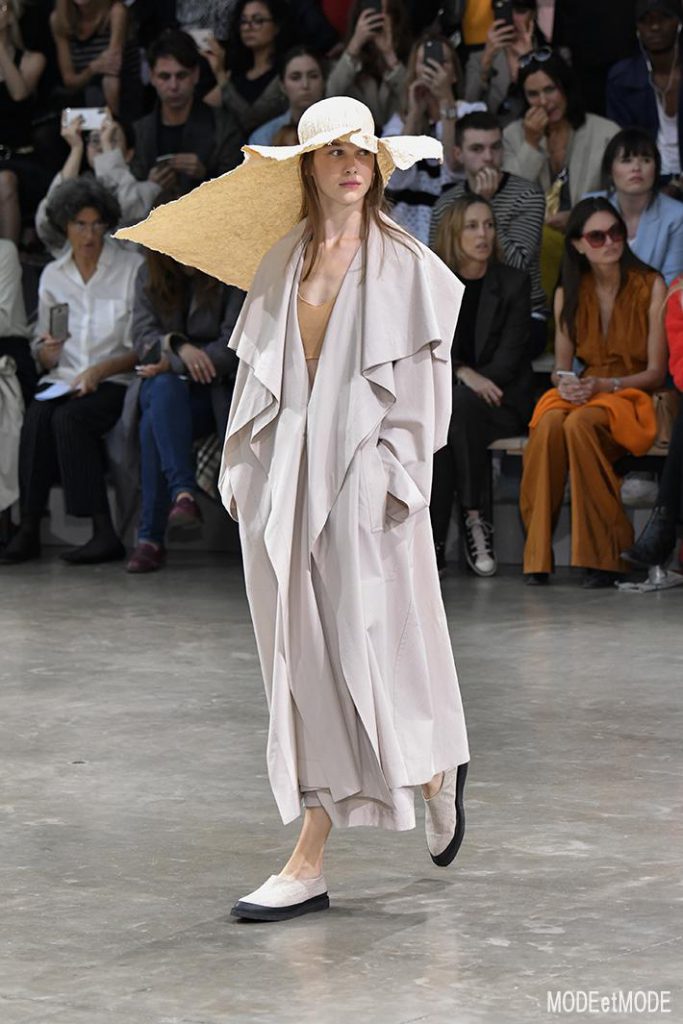 issey-miyake_ss20_002