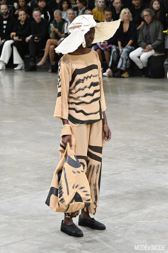 issey-miyake_ss20_011