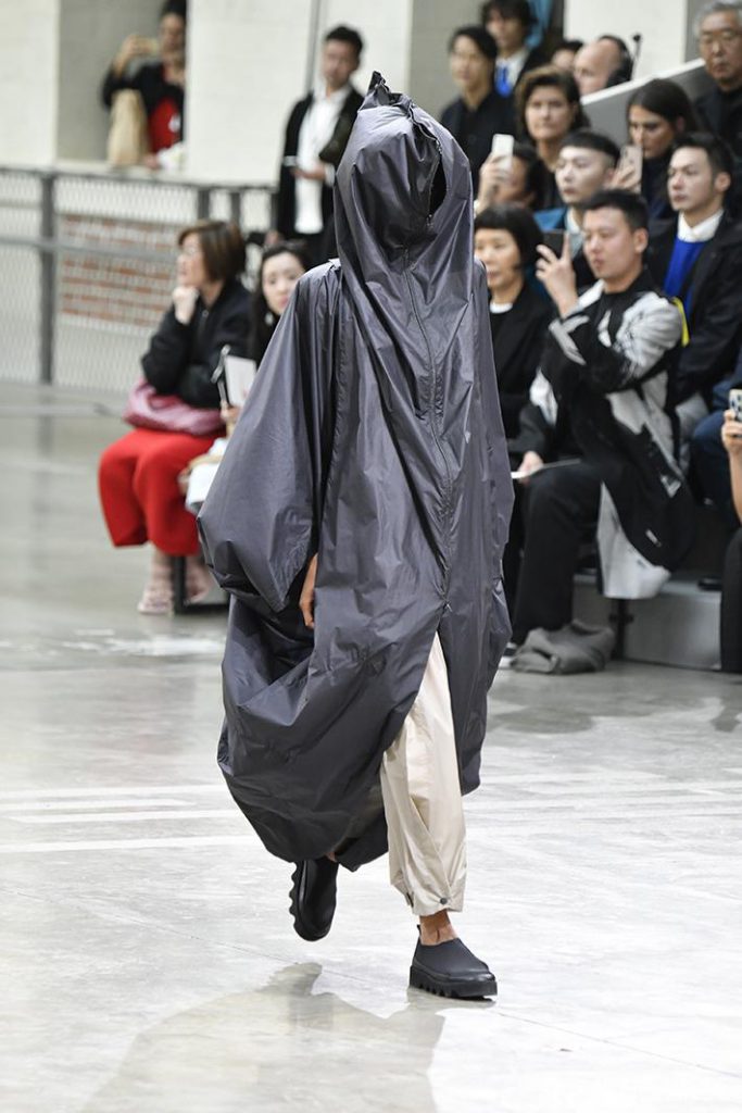 issey-miyake_ss20_018