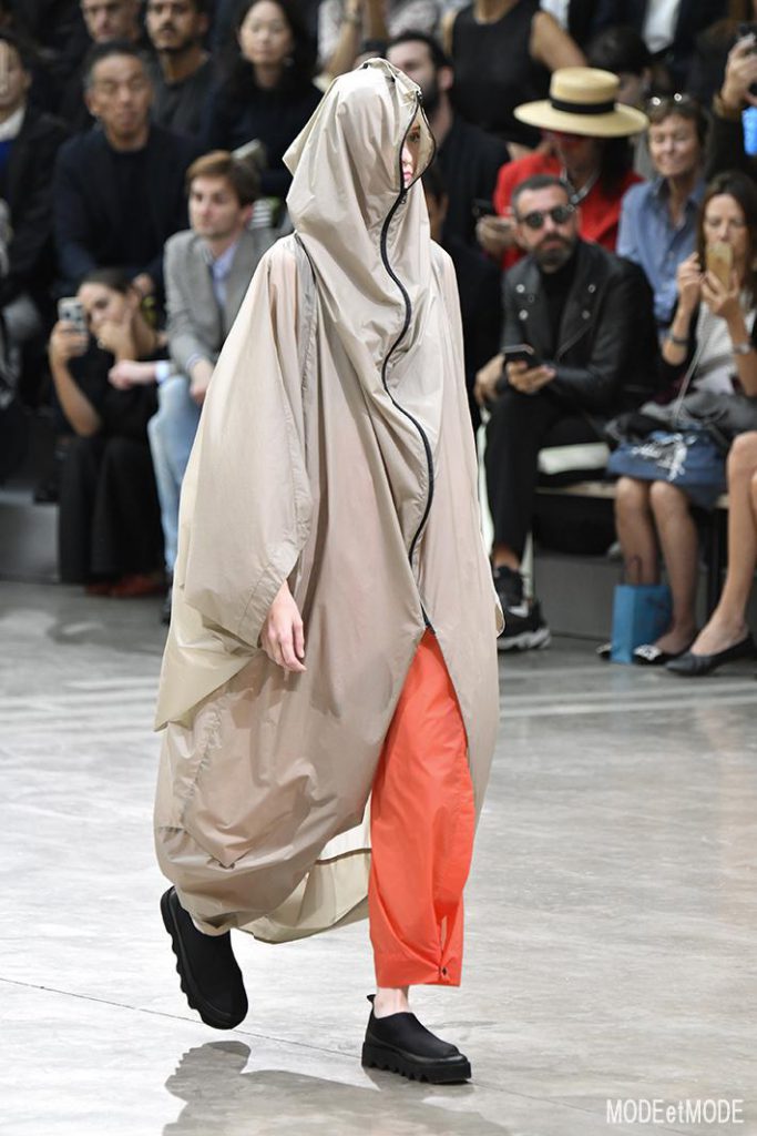 issey-miyake_ss20_020