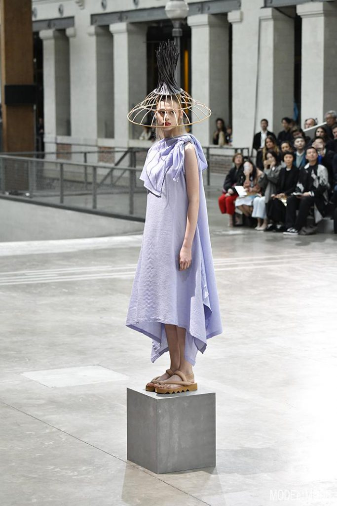 issey-miyake_ss20_060