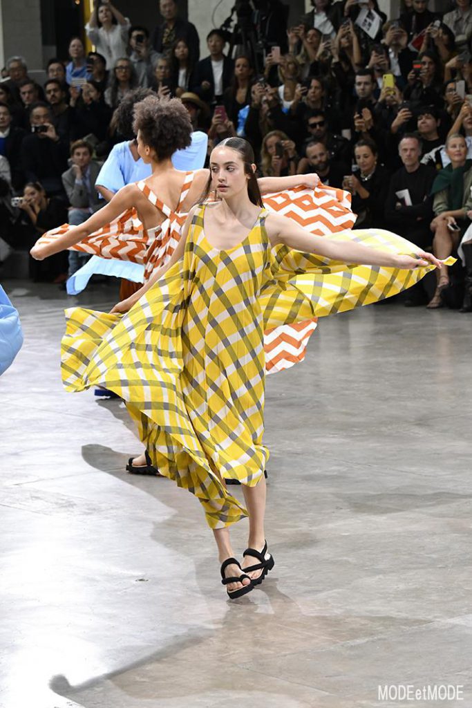 issey-miyake_ss20_072