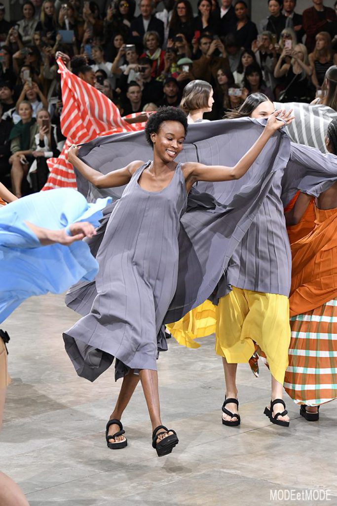 issey-miyake_ss20_073