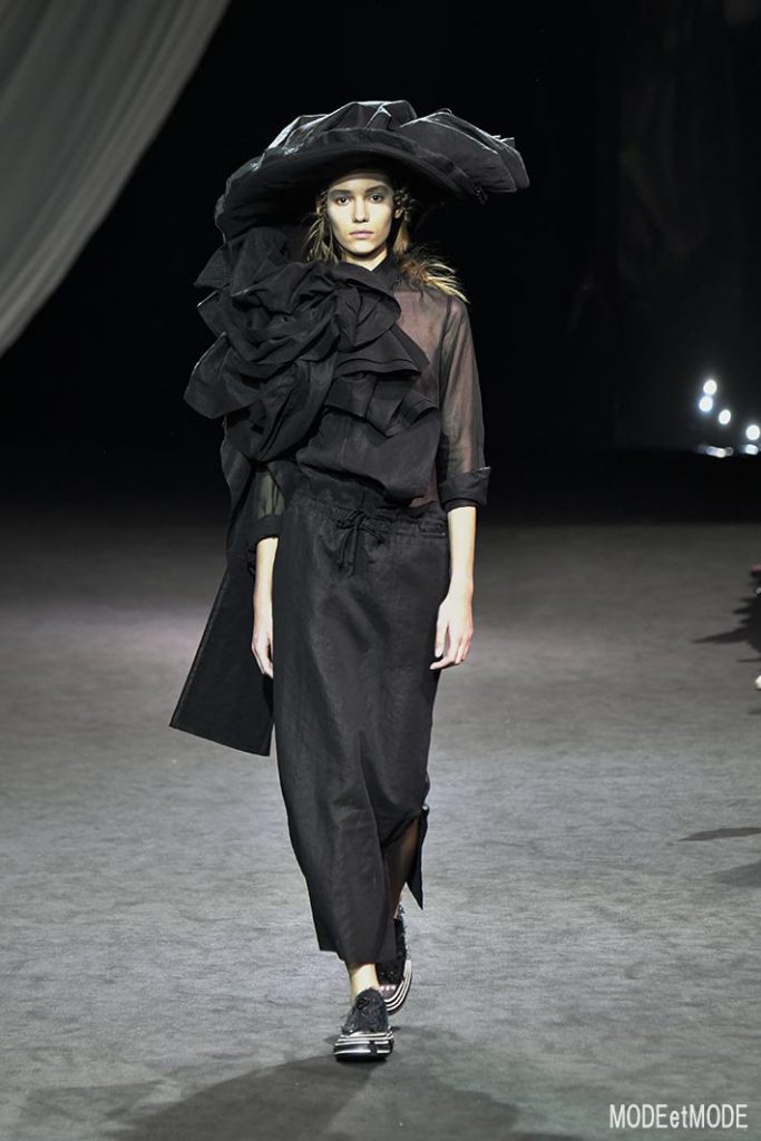 yohji-yamamoto_ss20_001