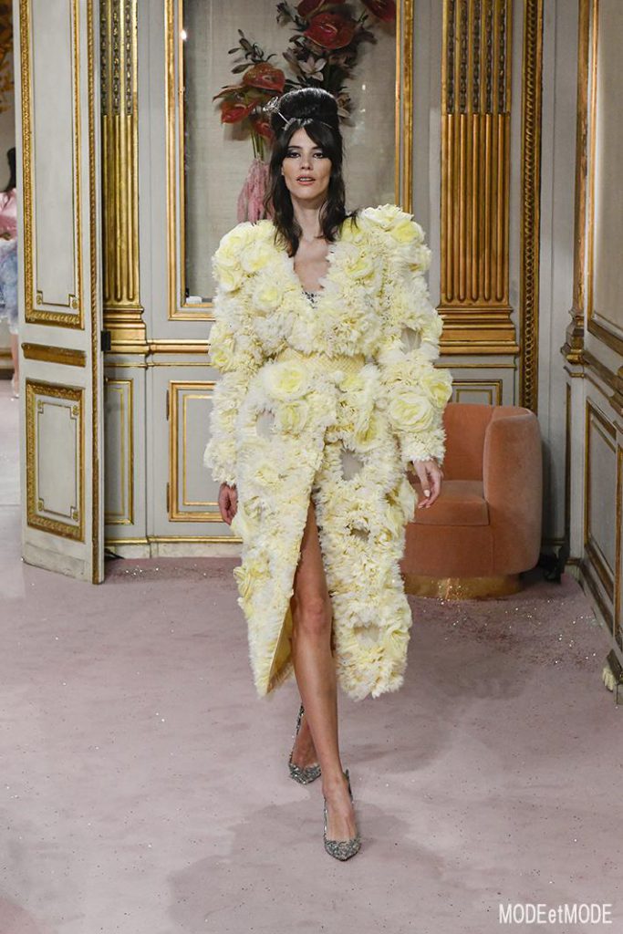 ulyana-sergeenko_ss20hc_002
