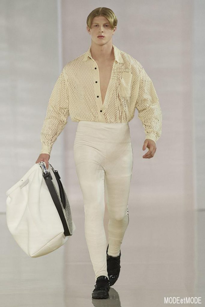 acnestudios_aw20pap_001