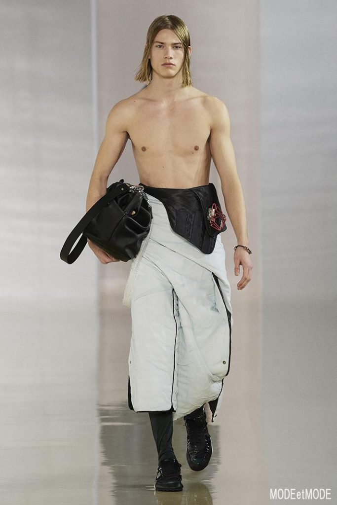 acnestudios_aw20pap_006