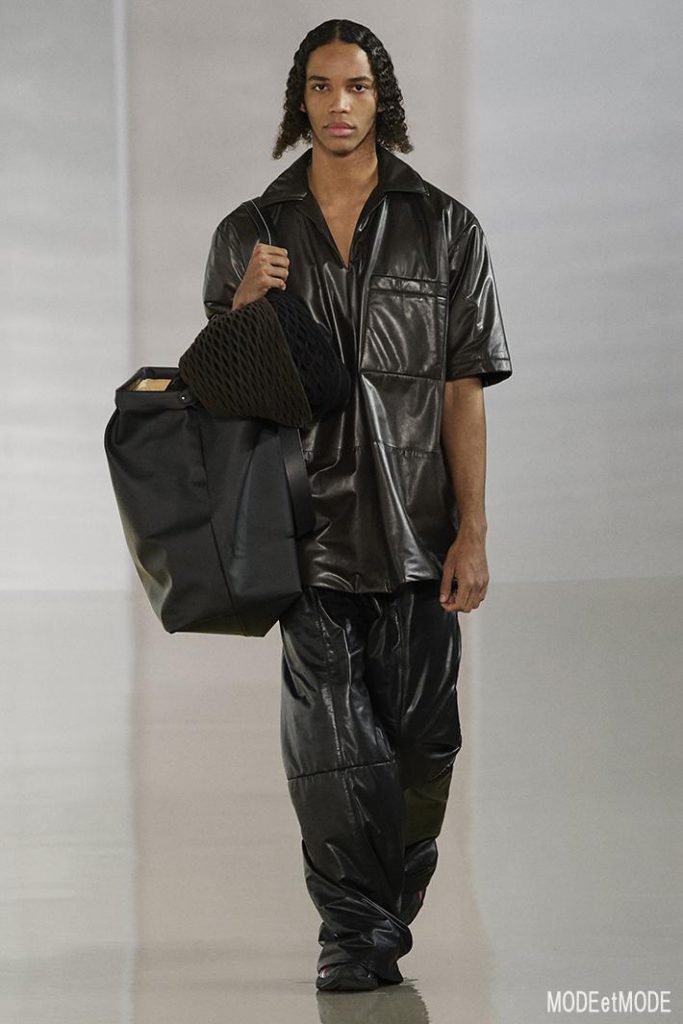 acnestudios_aw20pap_015
