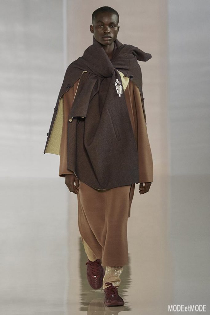 acnestudios_aw20pap_024