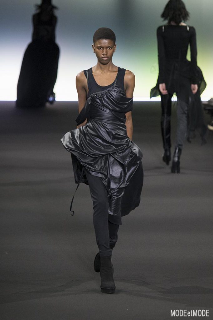 ann-demeulemeester_aw20pap_008