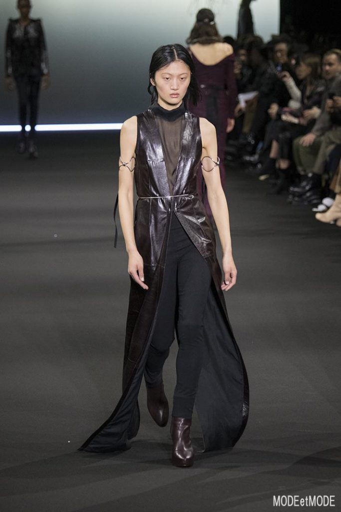 ann-demeulemeester_aw20pap_013