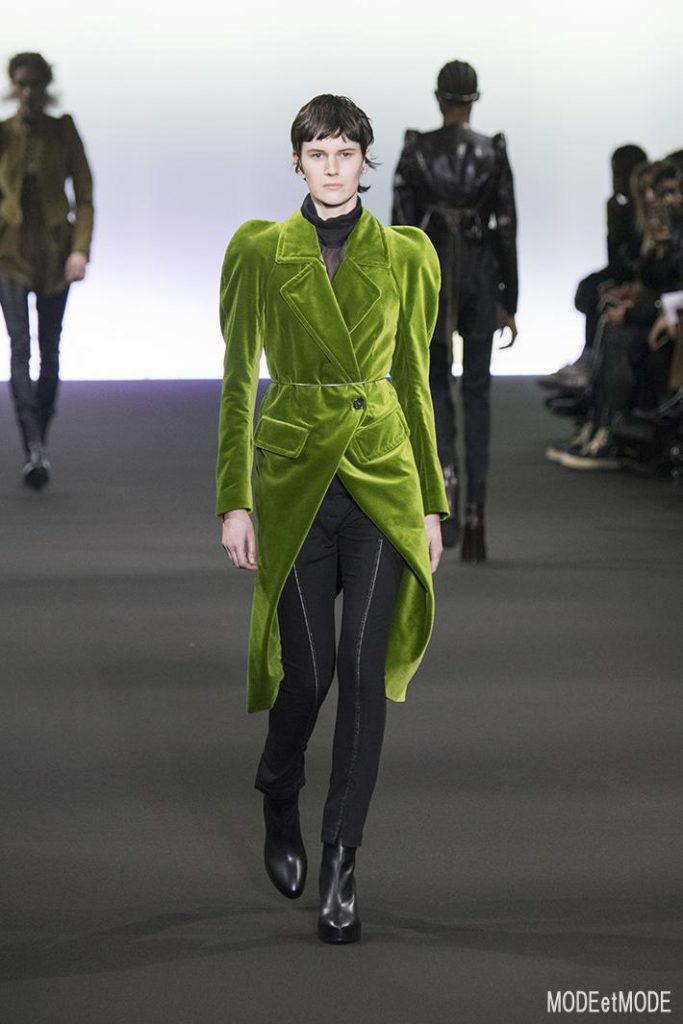 ann-demeulemeester_aw20pap_016
