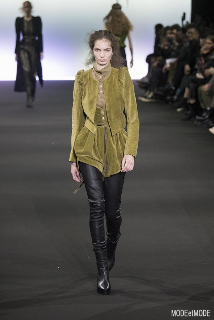 ann-demeulemeester_aw20pap_017
