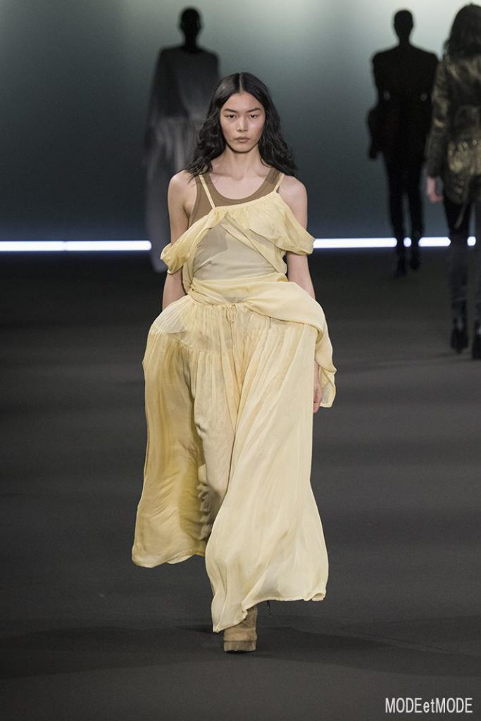 ann-demeulemeester_aw20pap_026