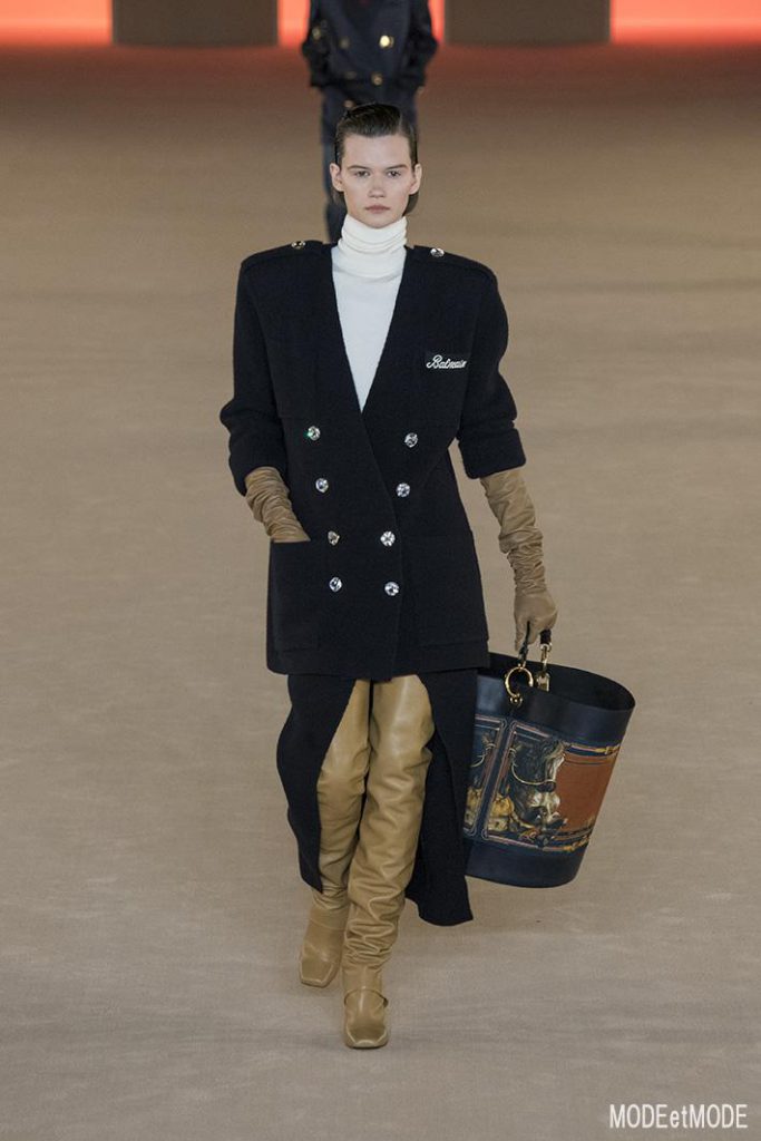 balmain_aw20pap_030