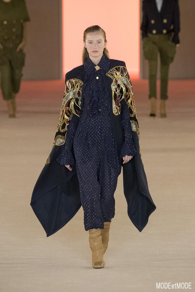 balmain_aw20pap_039