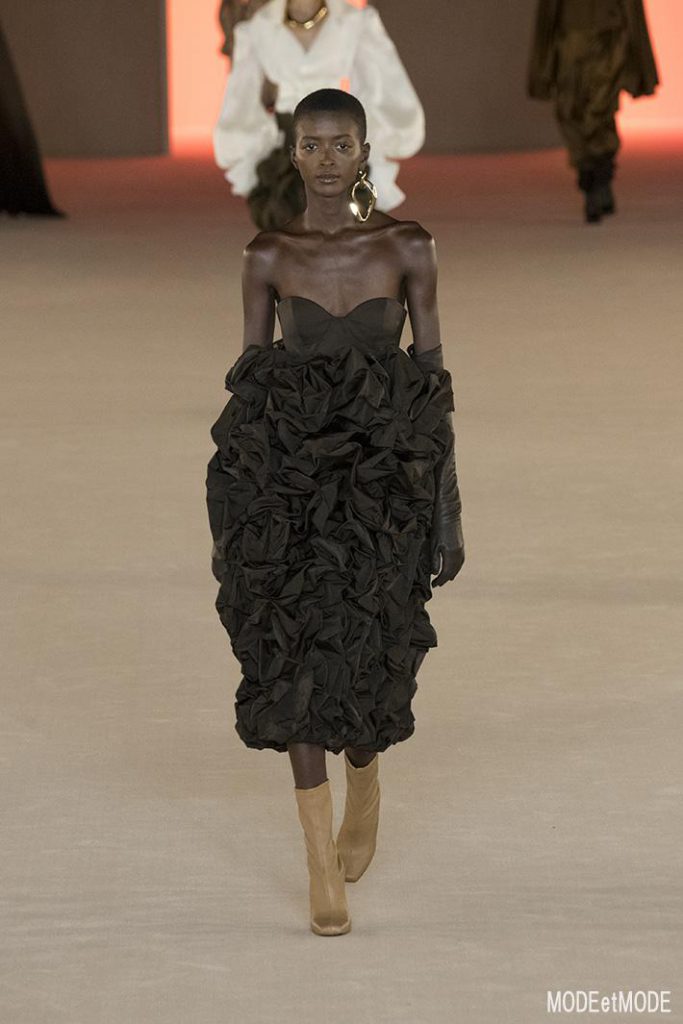 balmain_aw20pap_046