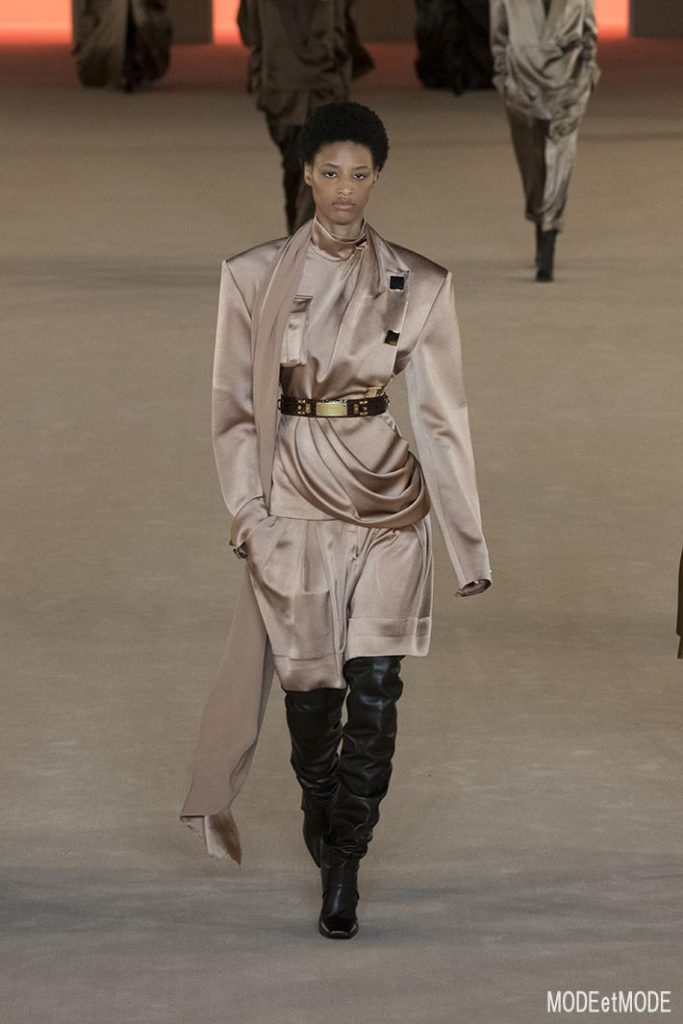 balmain_aw20pap_050