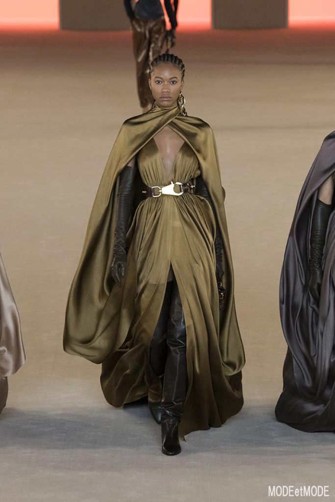 balmain_aw20pap_055