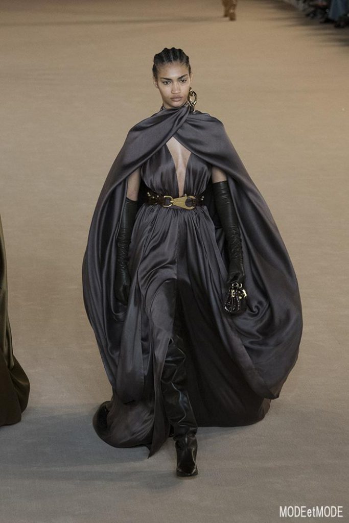 balmain_aw20pap_056