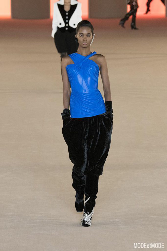 balmain_aw20pap_069
