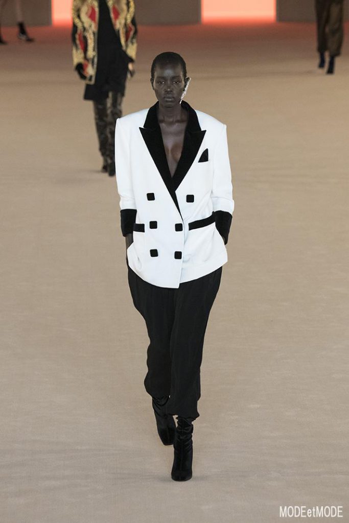 balmain_aw20pap_072