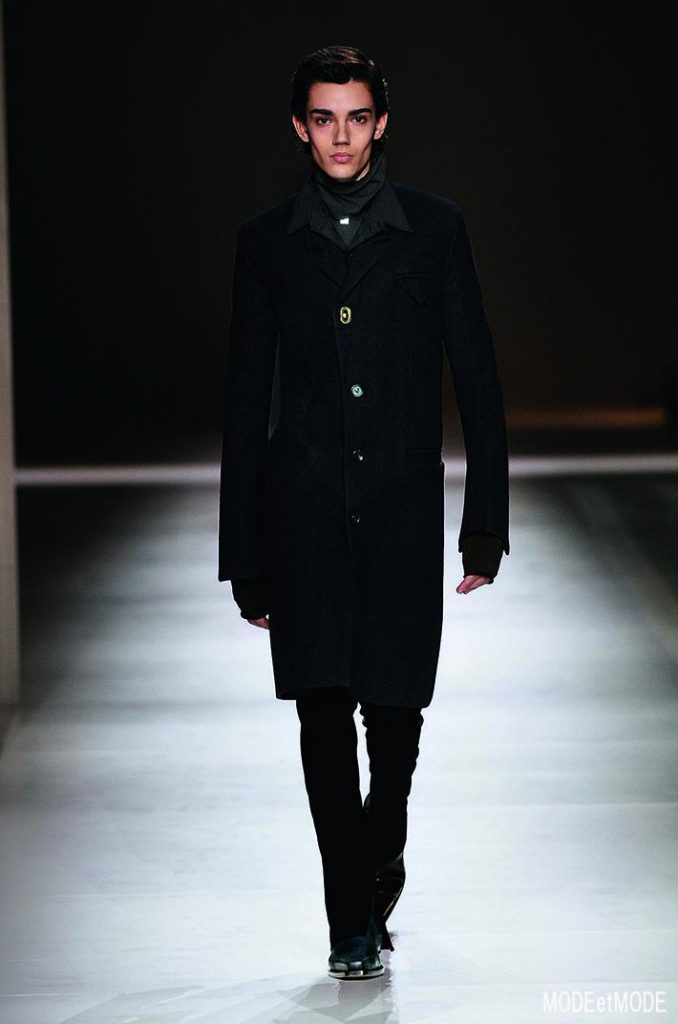 bottega-veneta_aw20pap_001