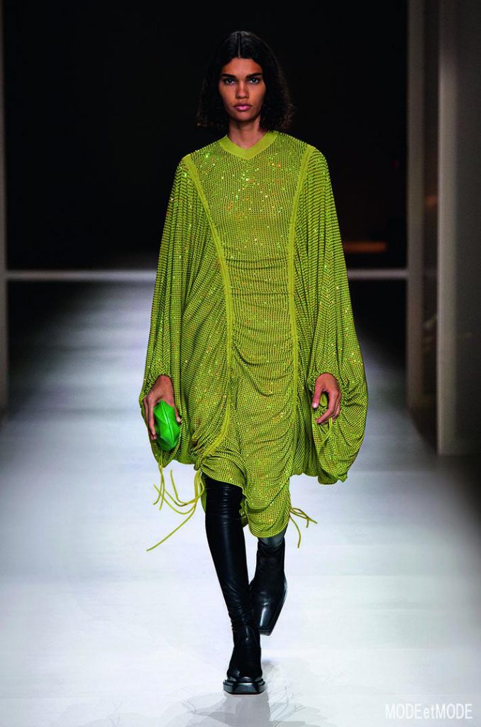 bottega-veneta_aw20pap_005