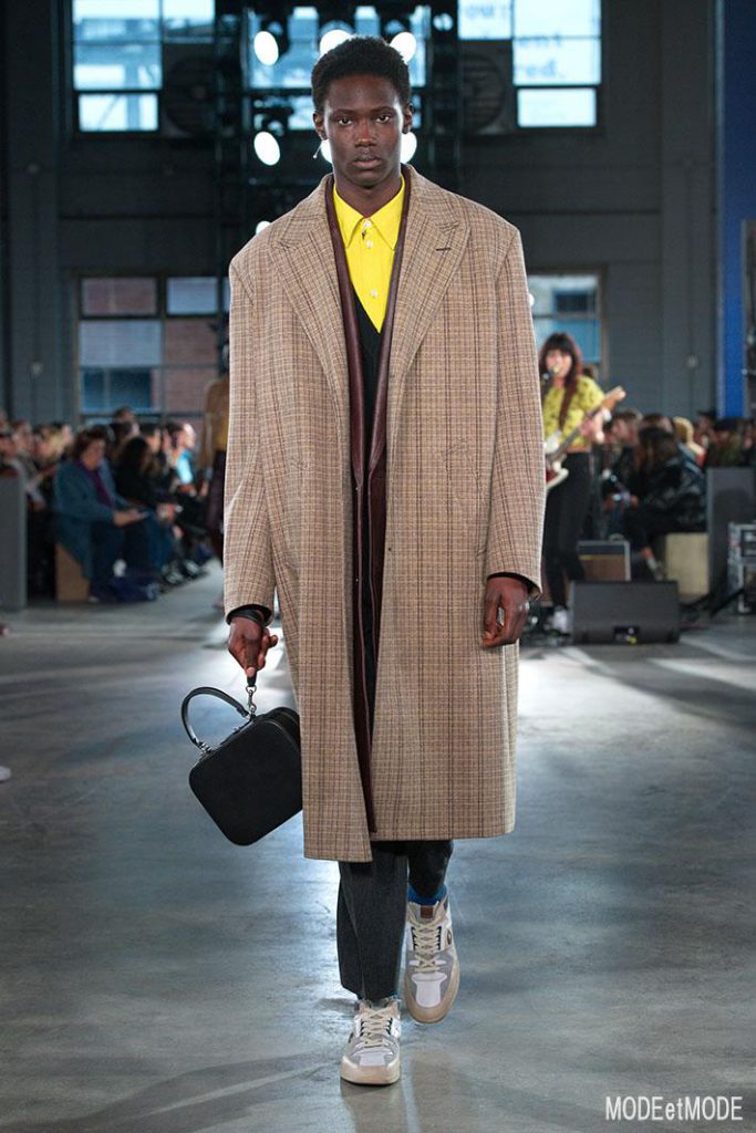 coach_aw20pap_017