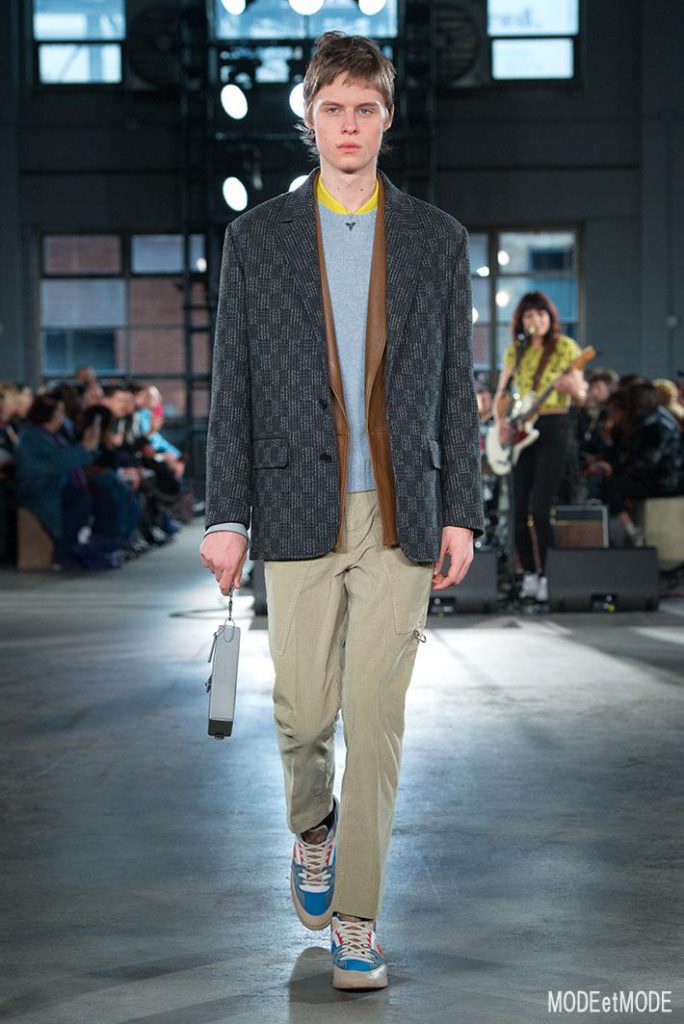 coach_aw20pap_040