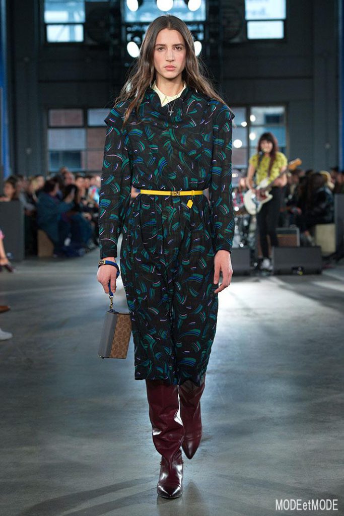 coach_aw20pap_045
