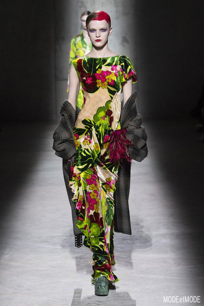 Women Ready to wear, autumn winter 2020 2021, fashion week, Paris, FRA, from the house of Dries Van Noten