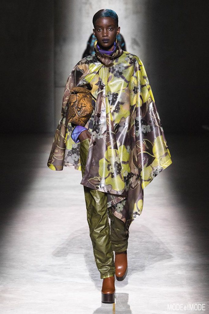 Women Ready to wear, autumn winter 2020 2021, fashion week, Paris, FRA, from the house of Dries Van Noten