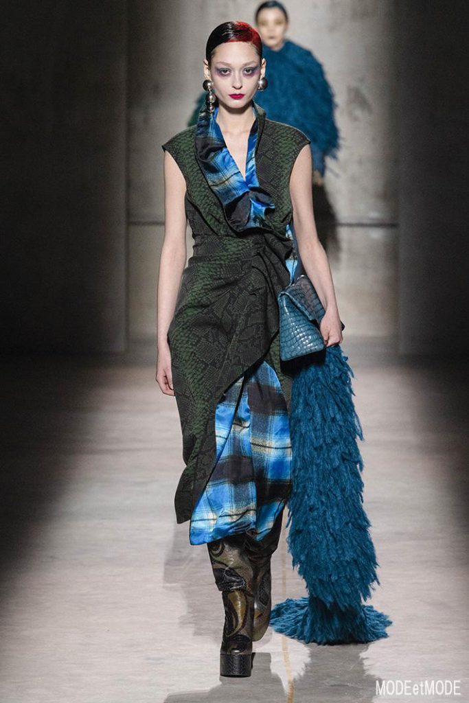 Women Ready to wear, autumn winter 2020 2021, fashion week, Paris, FRA, from the house of Dries Van Noten