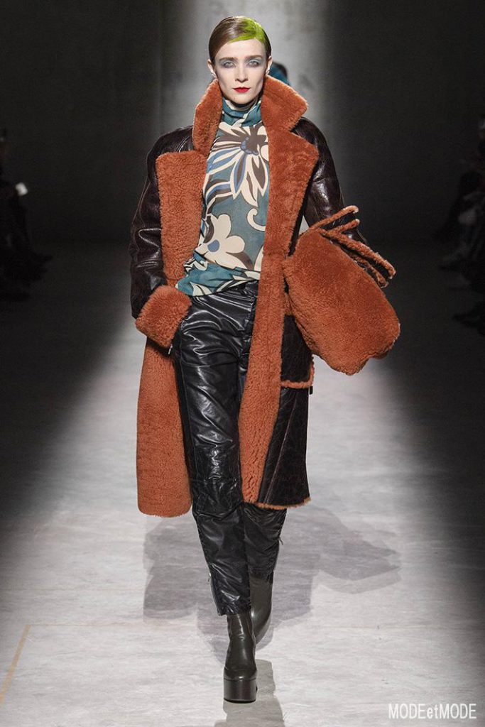 Women Ready to wear, autumn winter 2020 2021, fashion week, Paris, FRA, from the house of Dries Van Noten