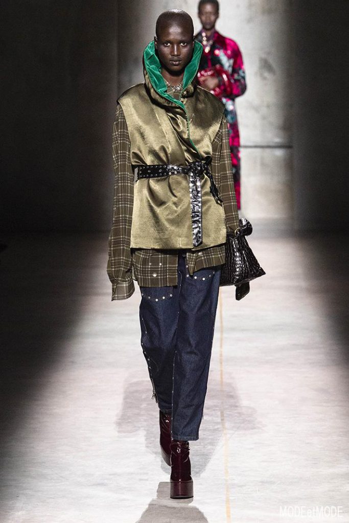 Women Ready to wear, autumn winter 2020 2021, fashion week, Paris, FRA, from the house of Dries Van Noten