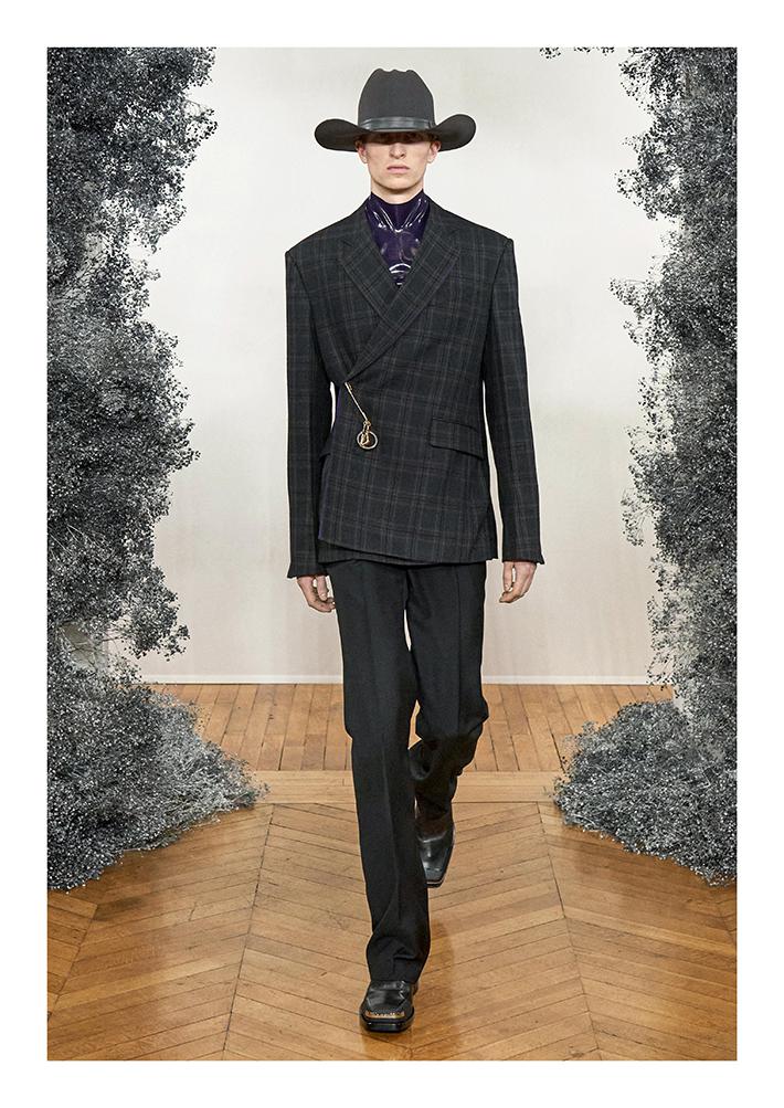 givenchy_aw20pap_003