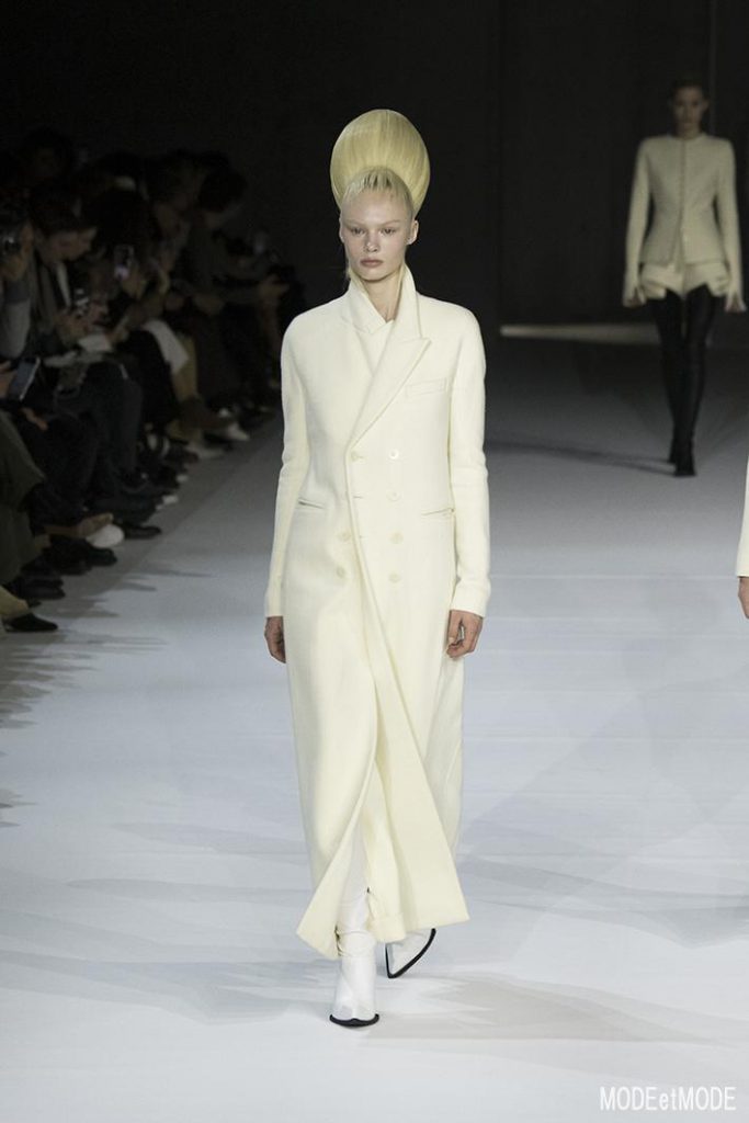 haider-ackermann_aw20pap_001