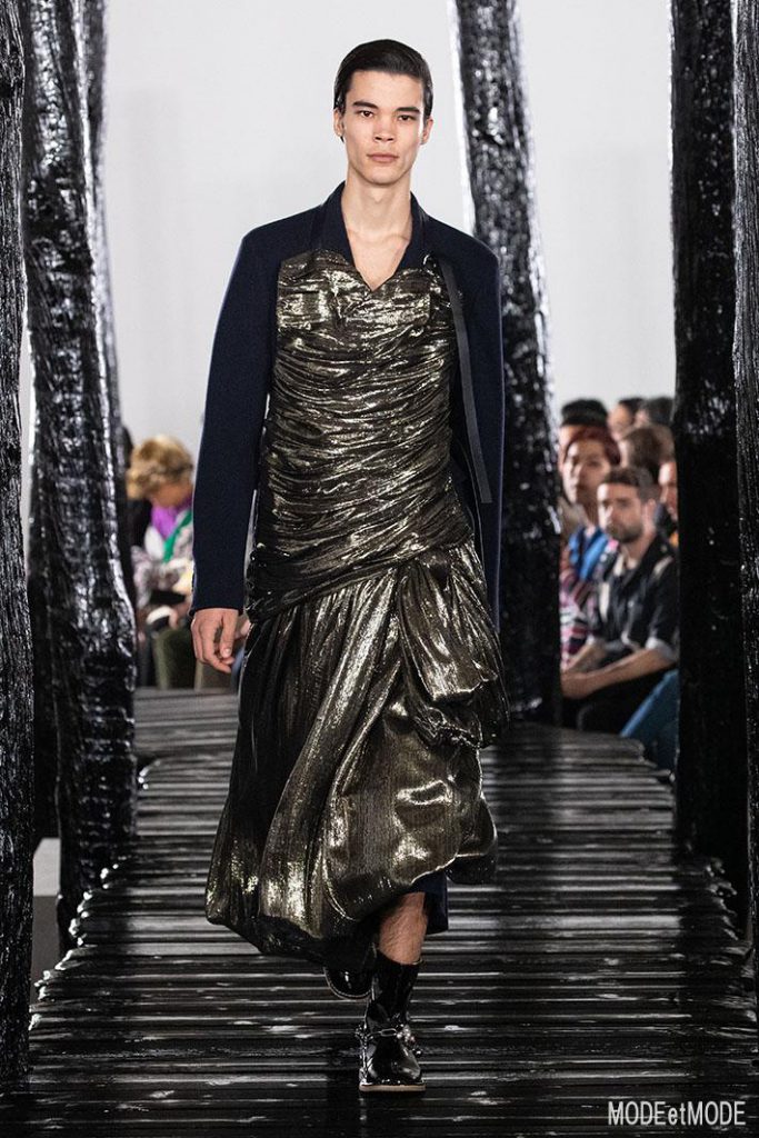 loewe_aw20pap_001
