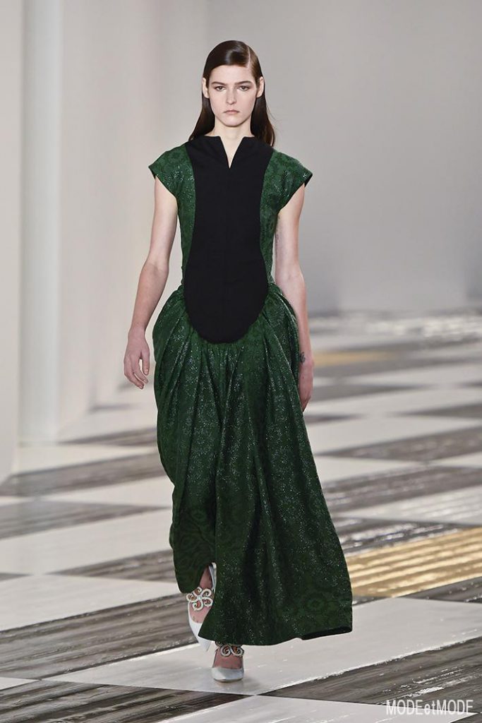 loewe_aw20pap_001