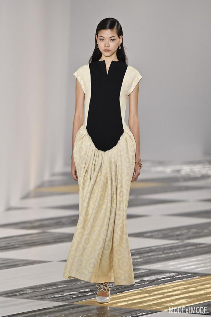 loewe_aw20pap_004