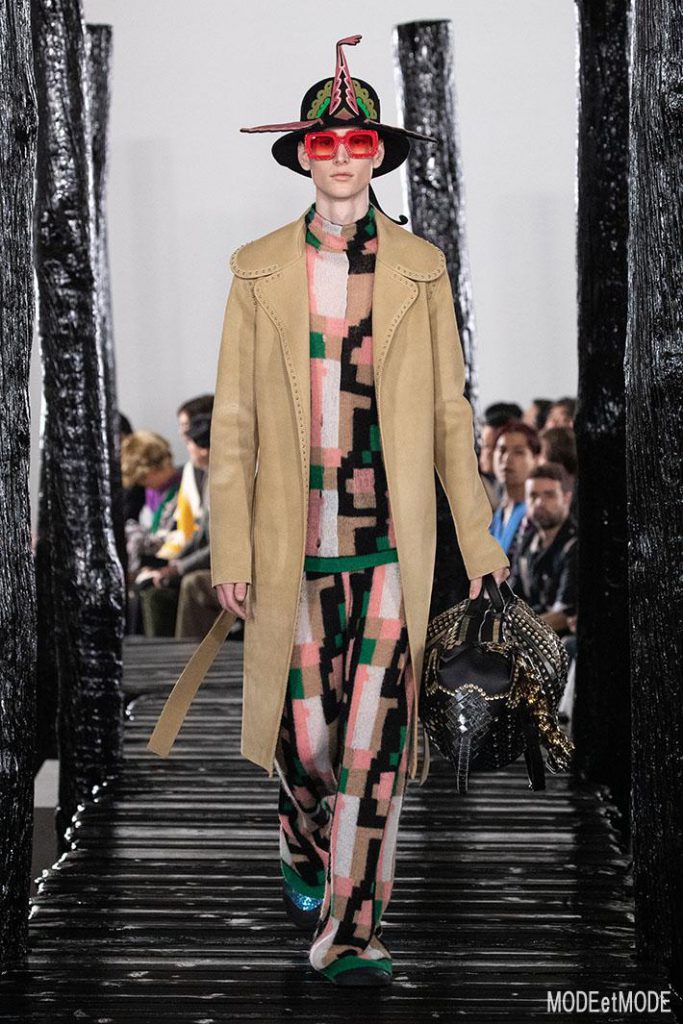 loewe_aw20pap_006