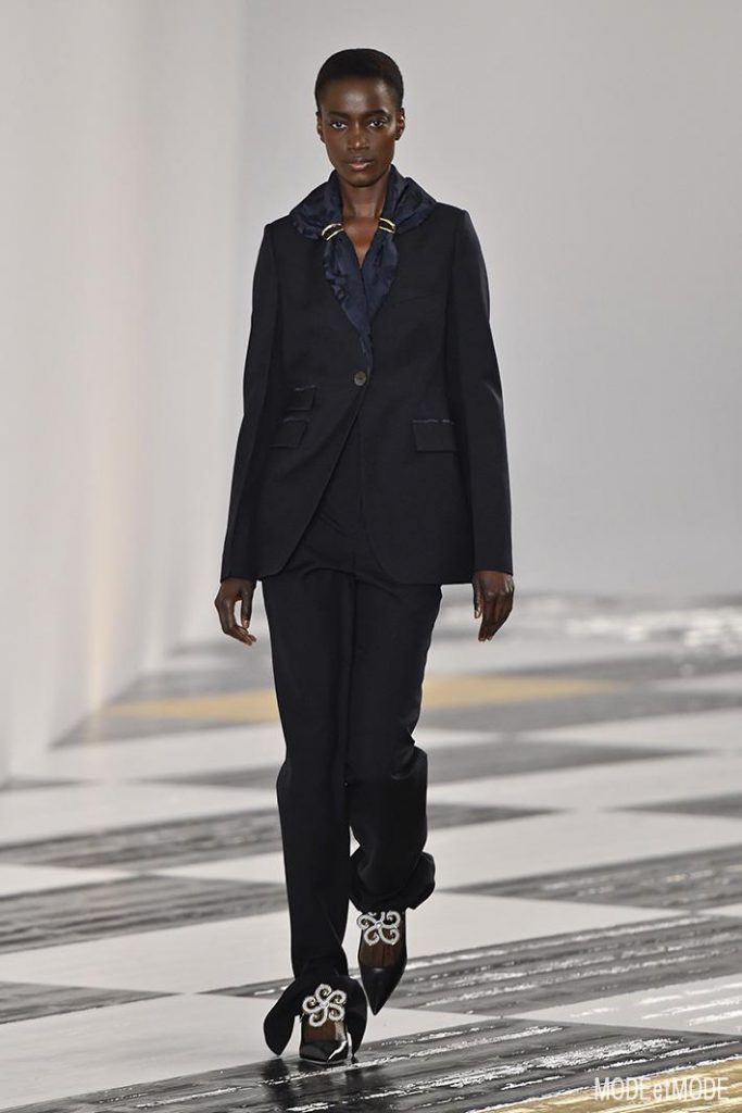 loewe_aw20pap_007
