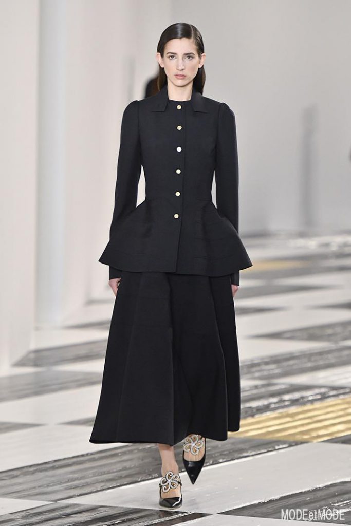 loewe_aw20pap_016