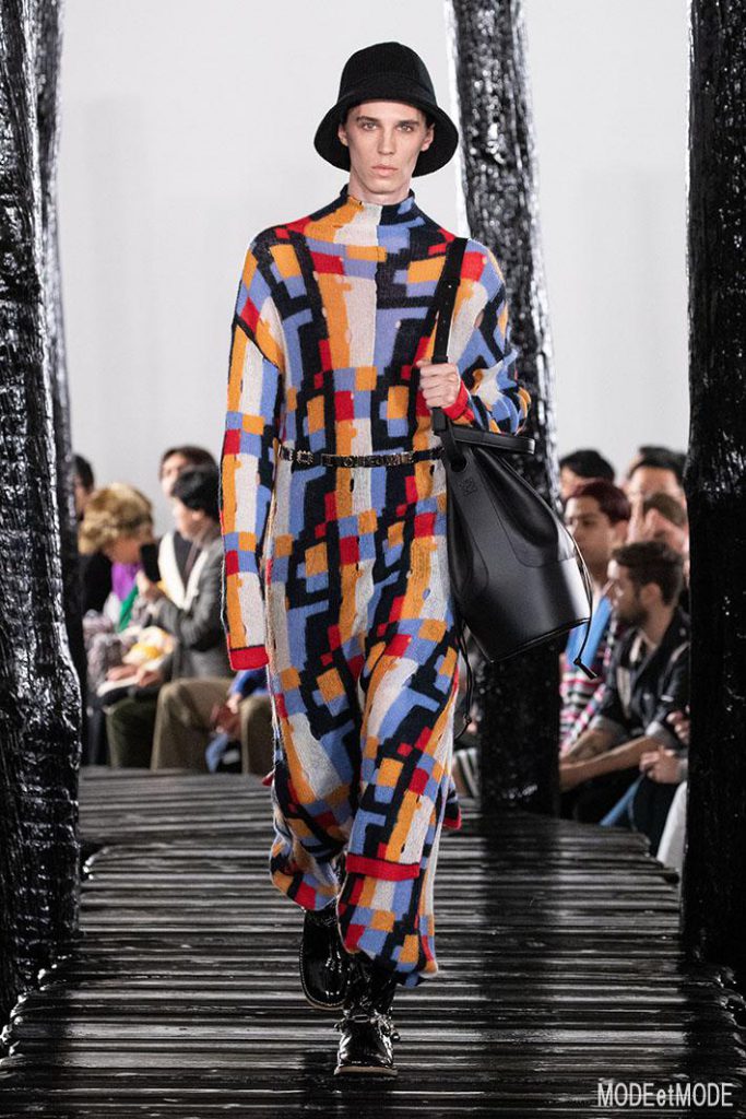 loewe_aw20pap_017